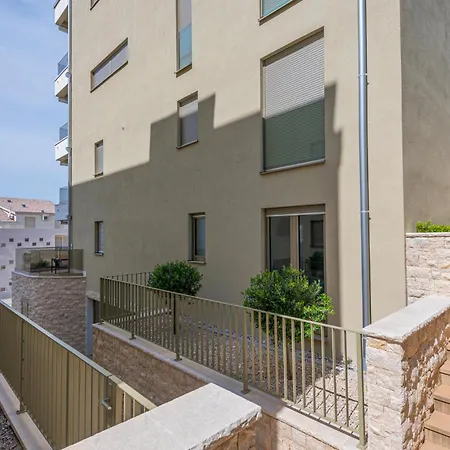Apartmán Awesome Apartment In Tucepi With Wifi *